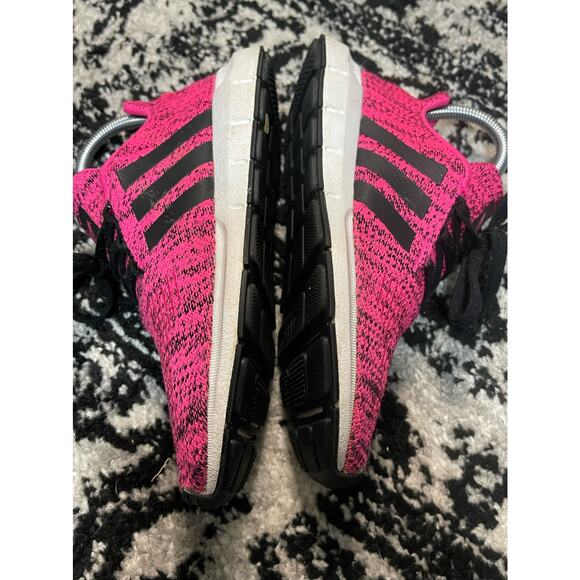 Adidas Run Swift Sneaker Shoe Shock Pink Black Women's Size 5 - Picture 3 of 5